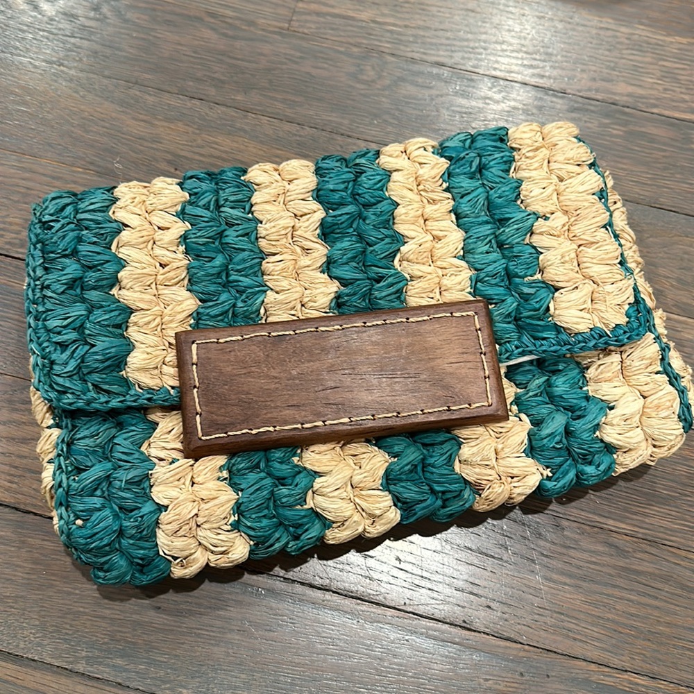 Mar Y Sol Envelope Clutch